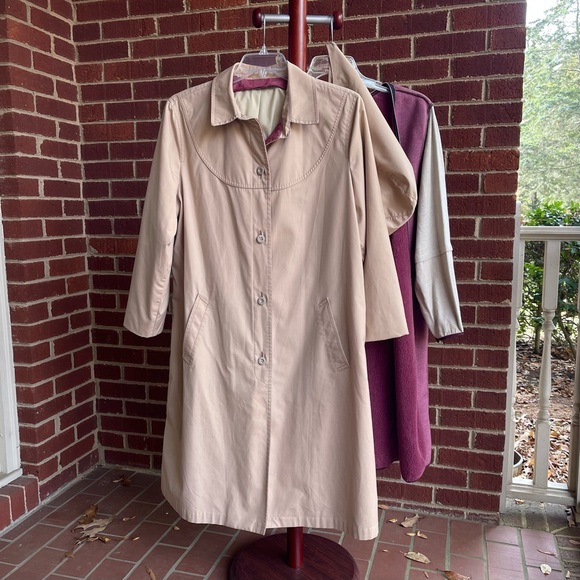 London Fog Trench Coat with Zip in Lining and Removable Hood - Picture 1 of 12